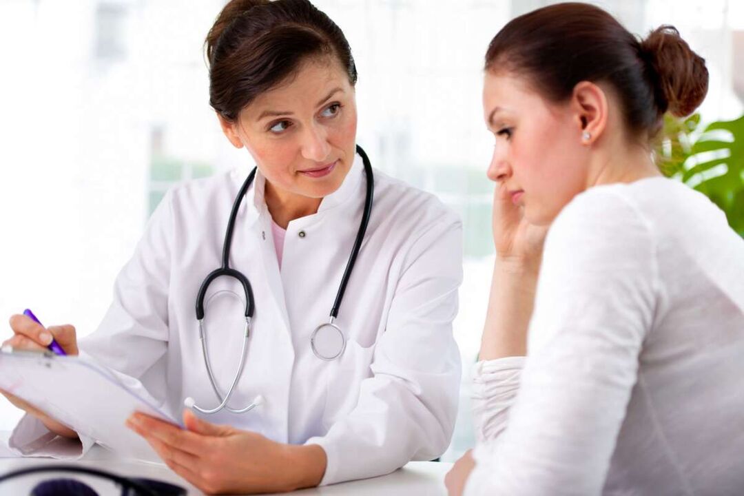 A girl with human papillomavirus consults her doctor